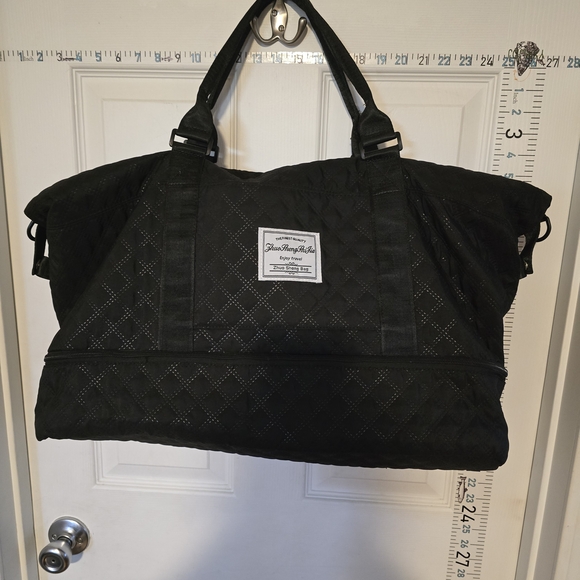 Vera Bradley Handbags - Zhuo Sheng Bag Black Quilted Weekender Travel Bag